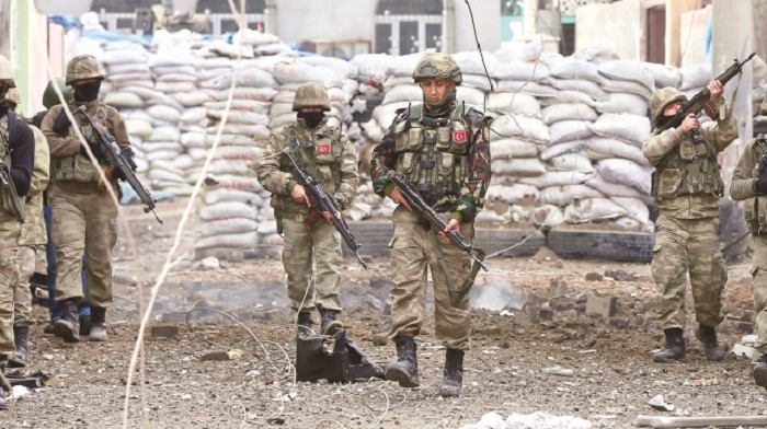 Turkey dismisses over 20,000 servicemen 